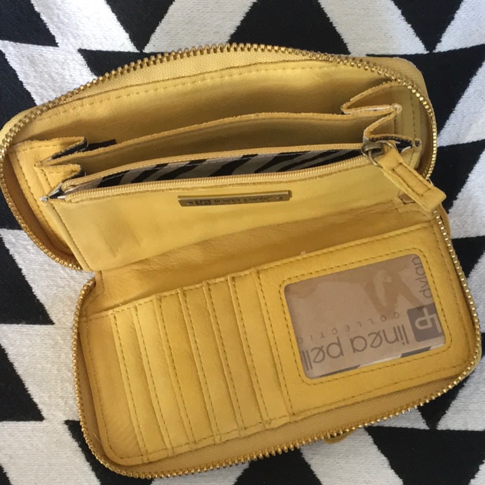 Linea Pelle Dylan Wallet - Picture 3 of 4